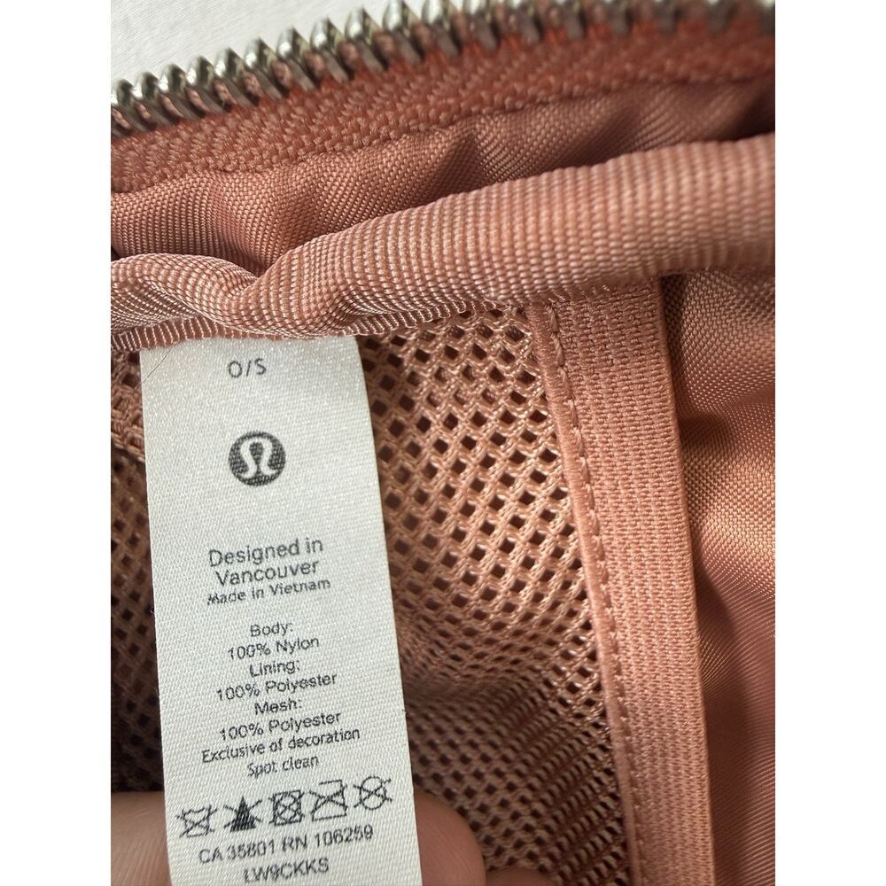 Lululemon Everywhere Belt Bag Crossbody Salmon Orange Small Versatile Pouch - Picture 11 of 14
